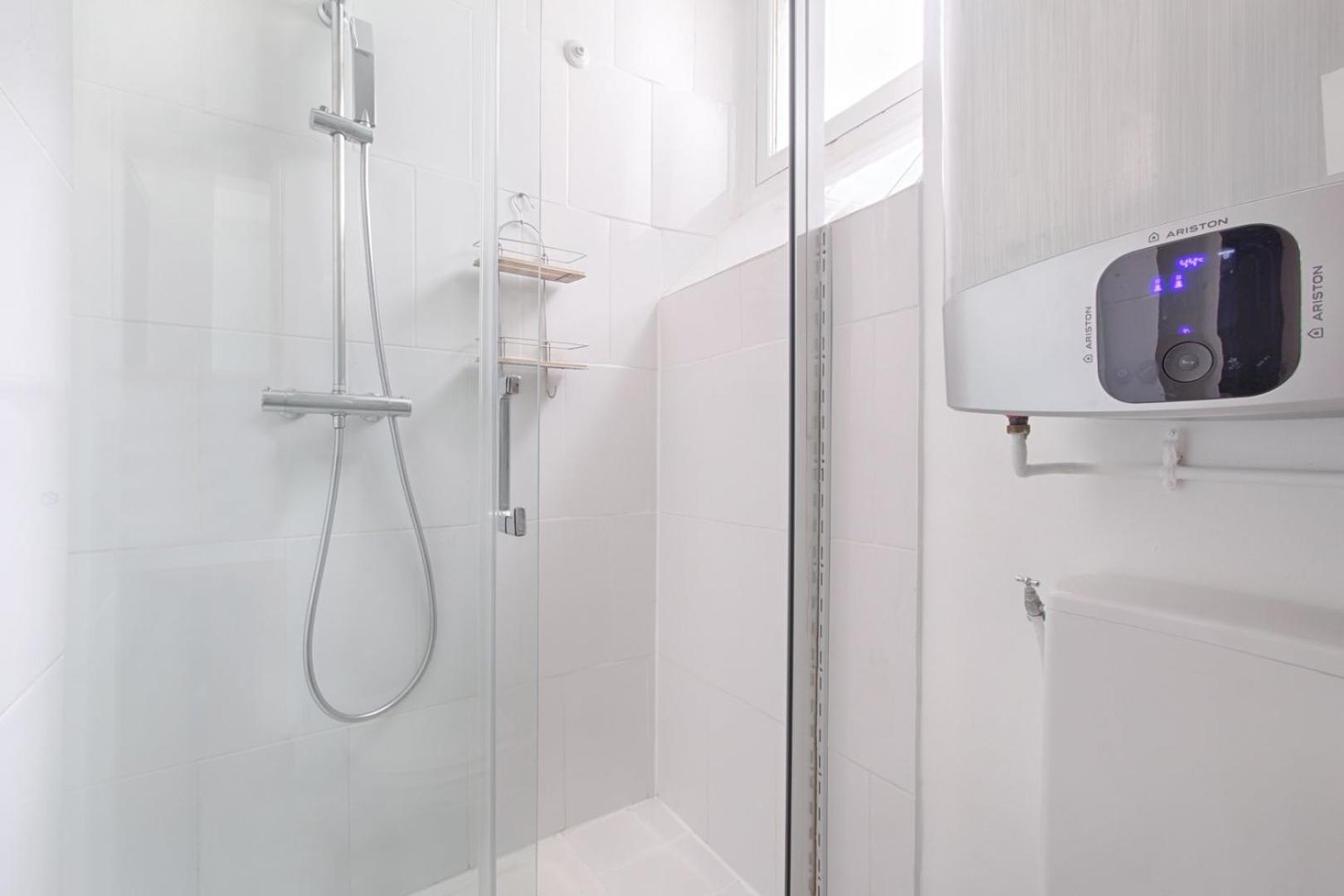Appartement Near To Saint Lazare - 6P Paris Dış mekan fotoğraf